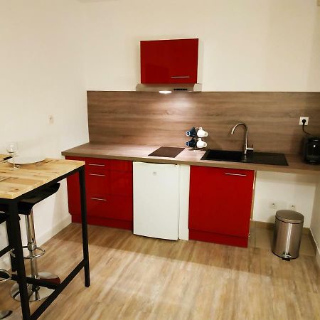 Le New York Bisontin Apartment เบอซองซง ภายนอก รูปภาพ