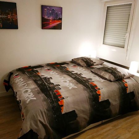 Le New York Bisontin Apartment เบอซองซง ภายนอก รูปภาพ