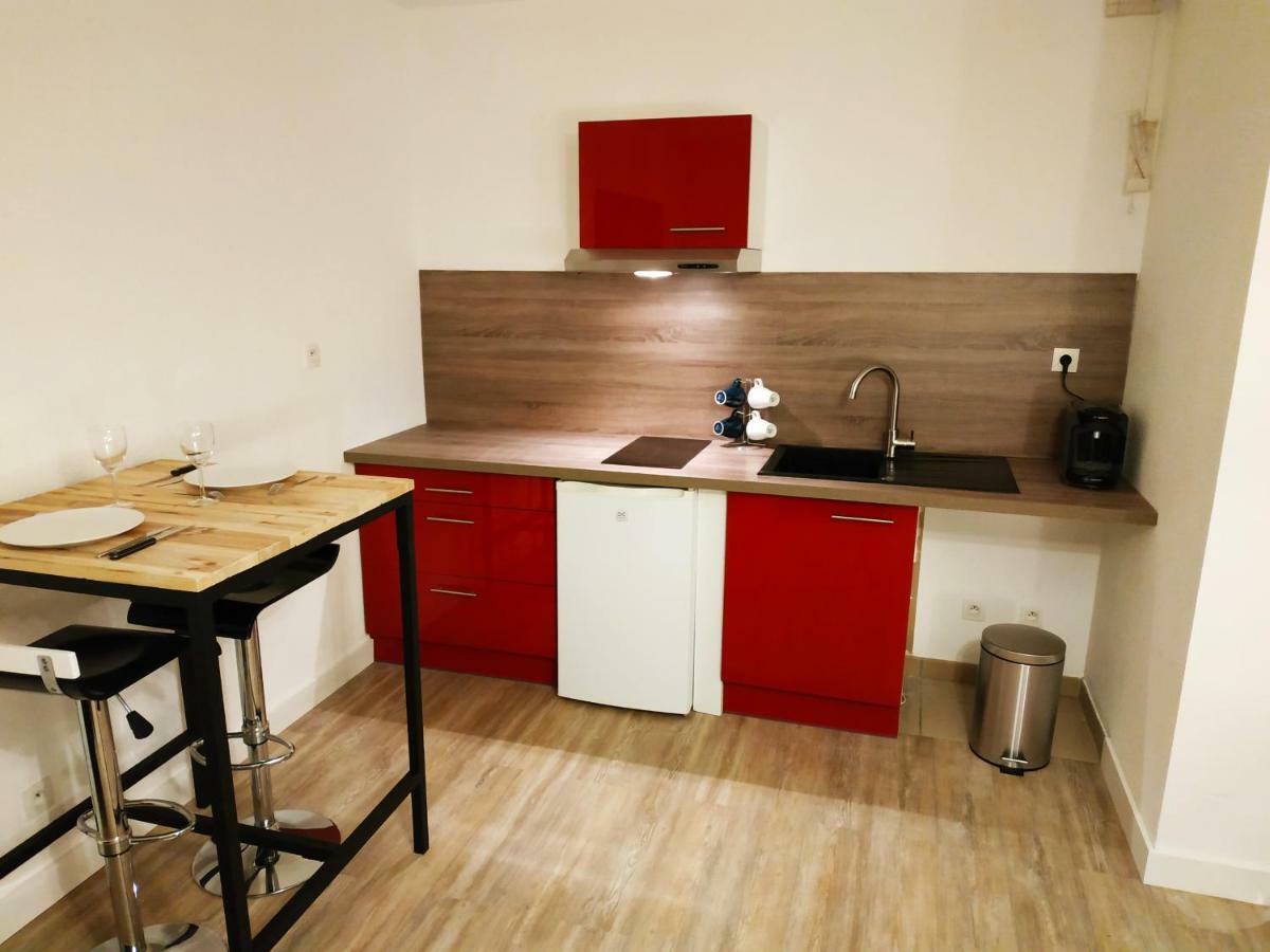 Le New York Bisontin Apartment เบอซองซง ภายนอก รูปภาพ
